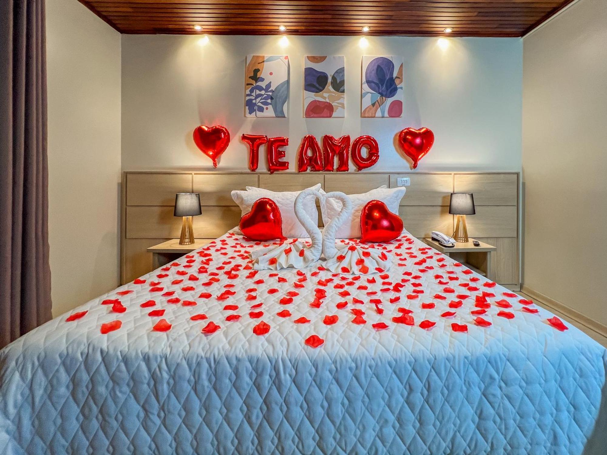 Hotel Euro Suite Campos Do Jordao By Nacional Inn - A 800 Metros Da Vila Capivari Exteriör bild