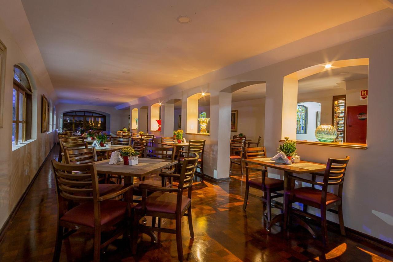Hotel Euro Suite Campos Do Jordao By Nacional Inn - A 800 Metros Da Vila Capivari Exteriör bild